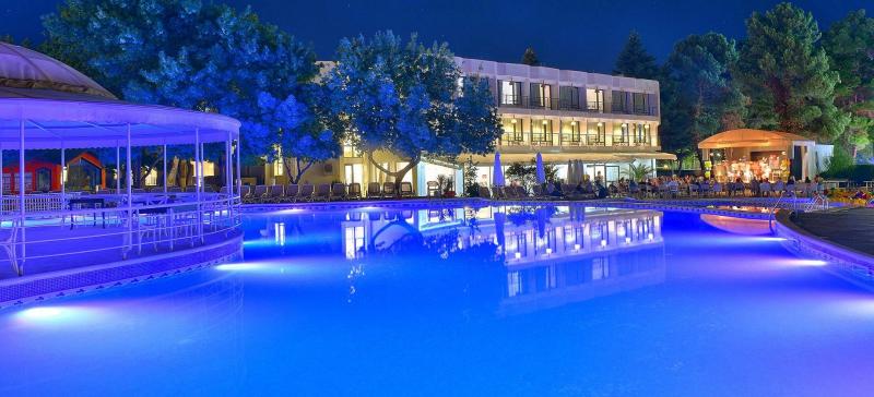 Napospart utazás Ihot@l