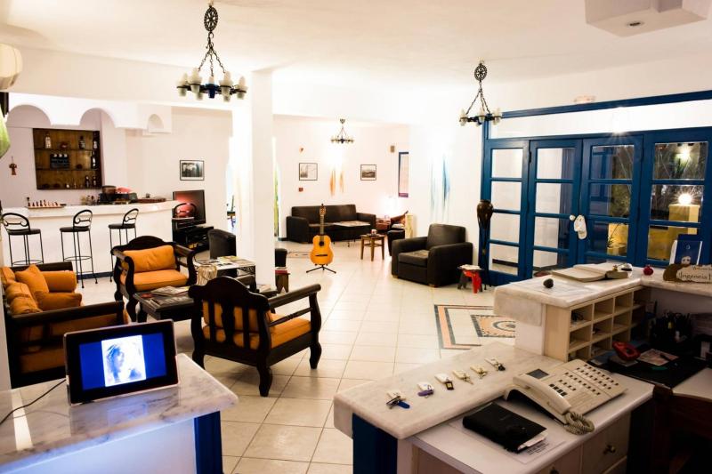 Szantorini Fira utazás Irigeneia Hotel