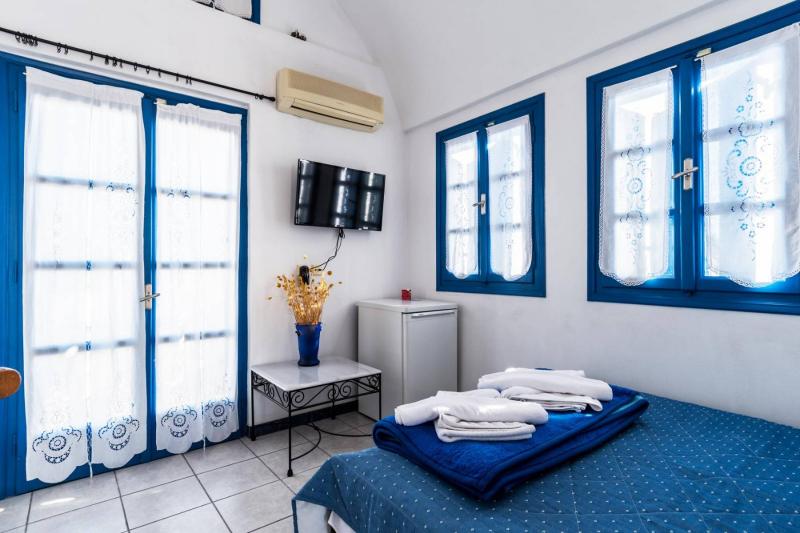 Szantorini Fira utazás Irigeneia Hotel