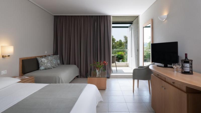 Korfu Kontokali utazás Kontokali Bay Resort