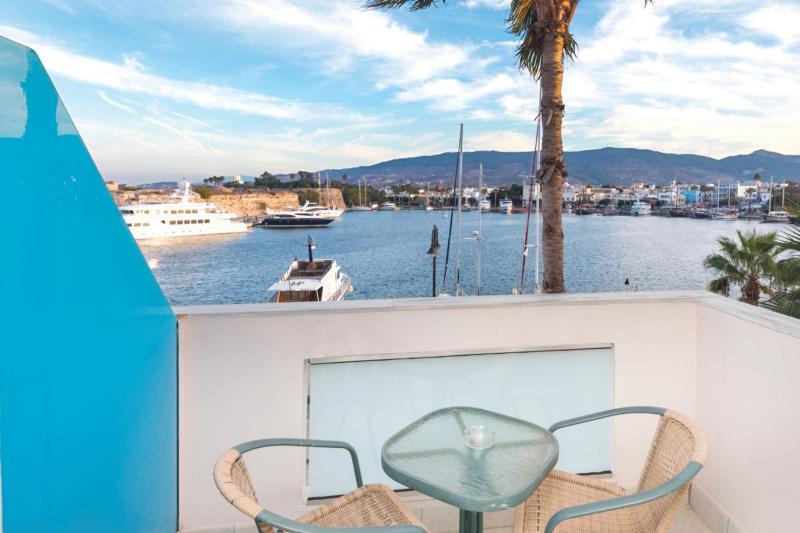 Kos utazás Kosta Palace Hotel