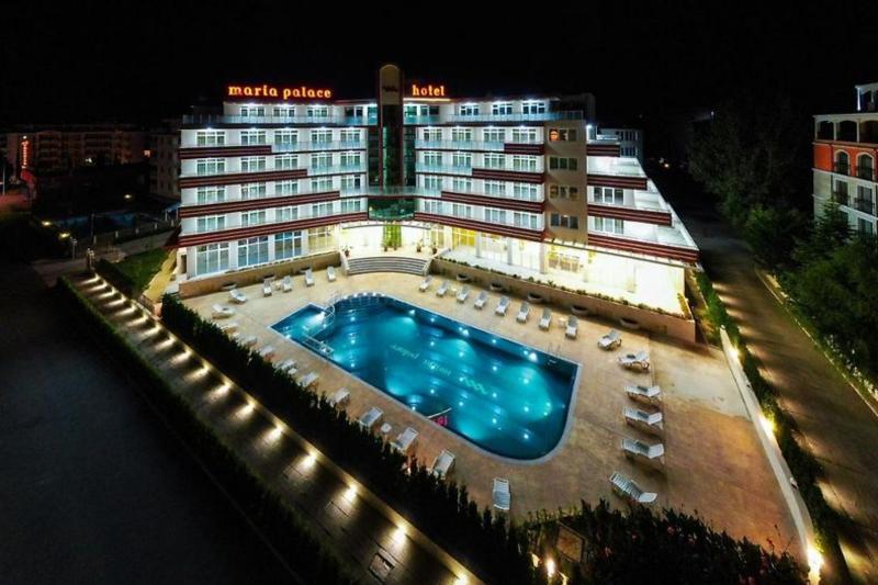 Napospart utazás Maria Palace