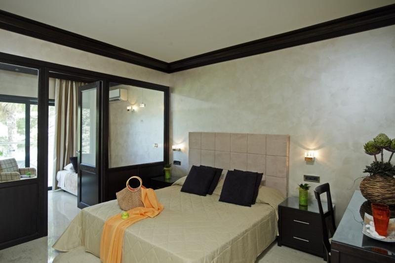 Rodosz Faliraki utazás Mitsis Faliraki Beach Hotel & Spa