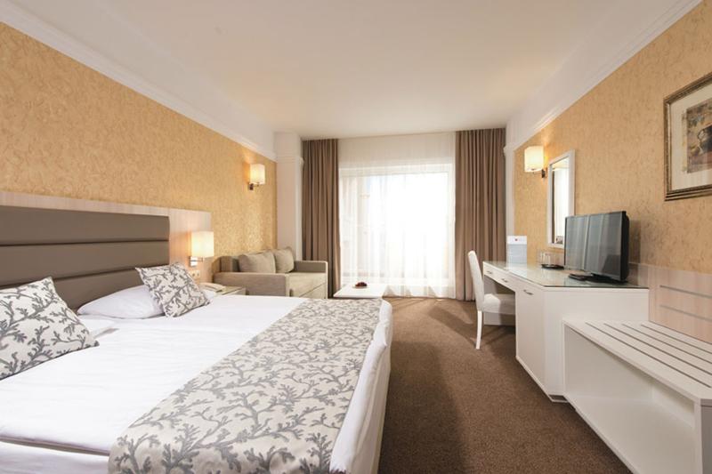 Napospart utazás Riu Helios Paradise Hotel