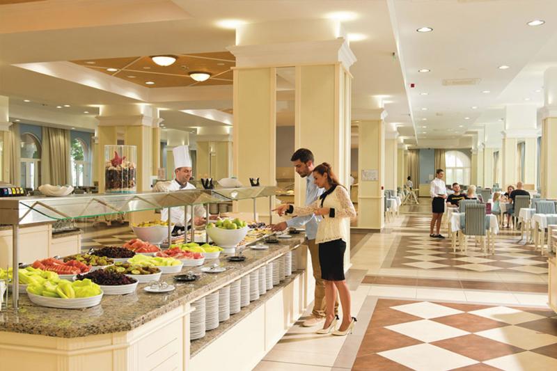 Napospart utazás Riu Helios Paradise Hotel