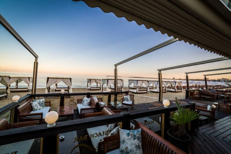 Napospart utazás Royal Palace Helena Sands Hotel