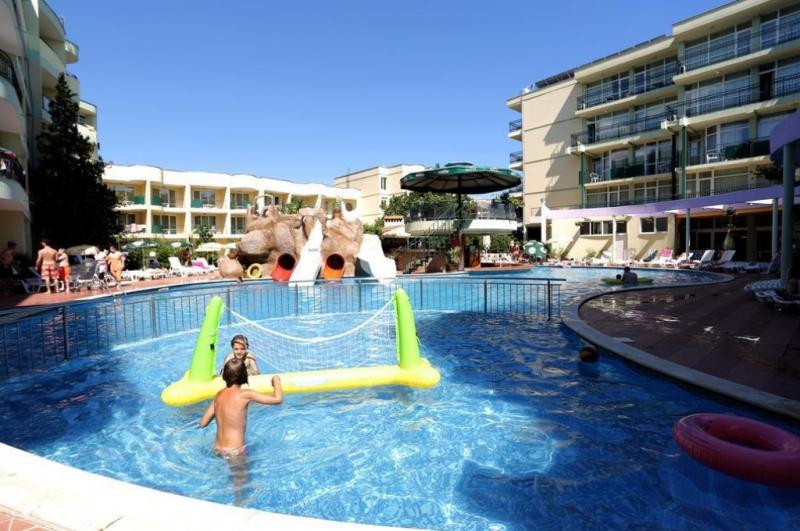 Napospart utazás Sunny Day Club Hotel