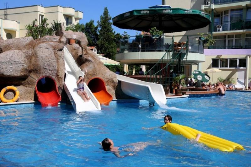 Napospart utazás Sunny Day Club Hotel