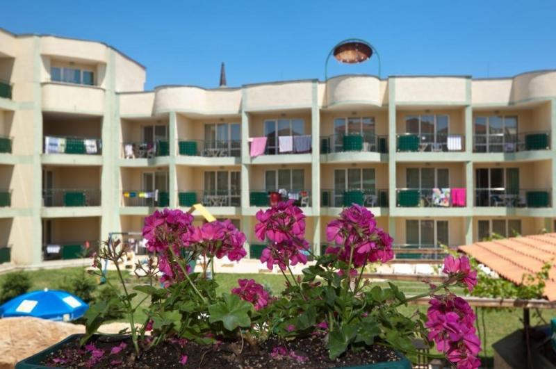 Napospart utazás Sunny Day Club Hotel