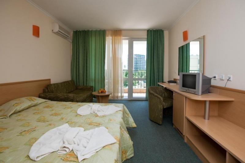 Napospart utazás Sunny Day Club Hotel