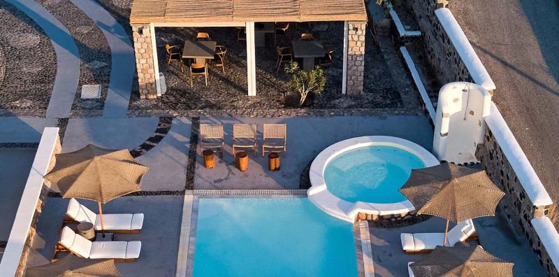 Szantorini utazás Symmetry Suites Hotel