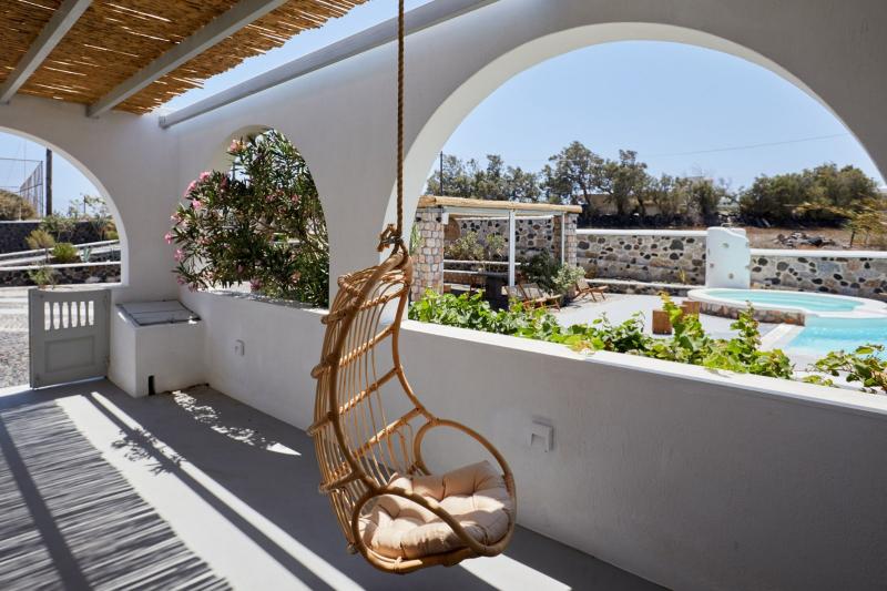 Szantorini utazás Symmetry Suites Hotel