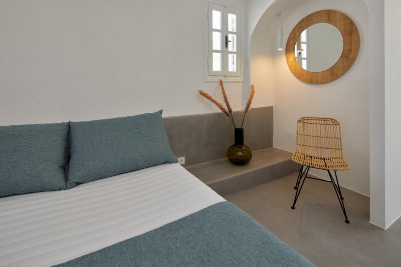 Szantorini utazás Symmetry Suites Hotel