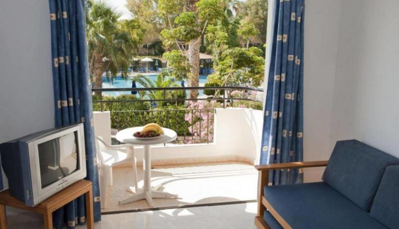 Dél-Ciprus Protaras utazás Aparthotel Narcissos Waterpark