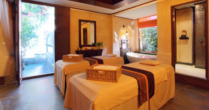 Phuket utazás Burasari Resort Hotel