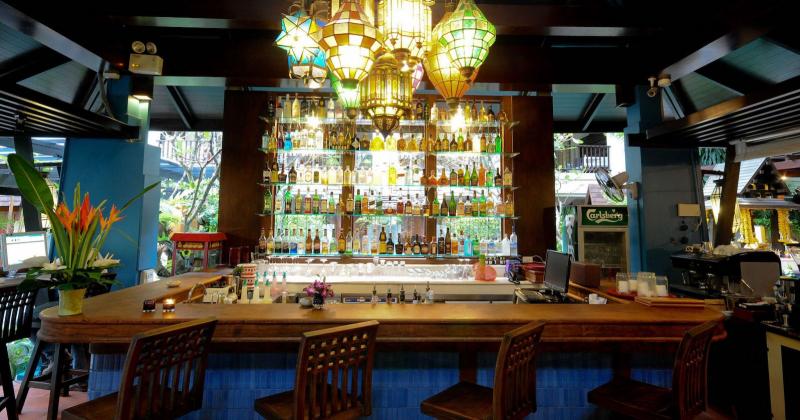 Phuket utazás Burasari Resort Hotel