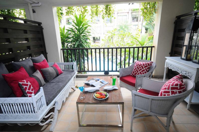 Phuket utazás Burasari Resort Hotel