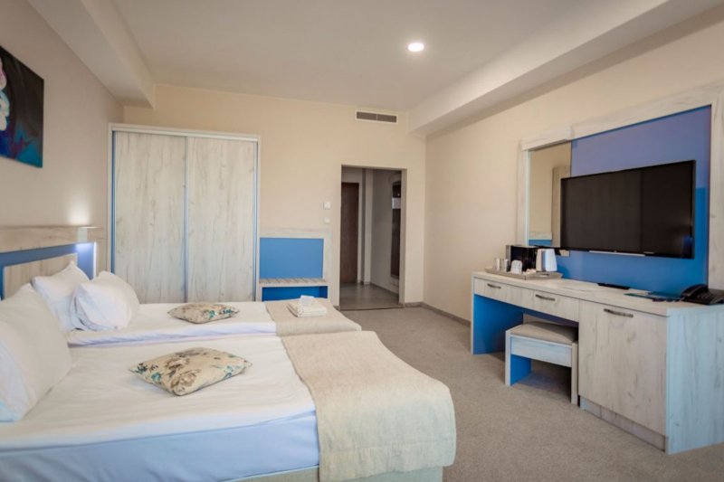 Dit Evrika Beach Club Hotel Napospart