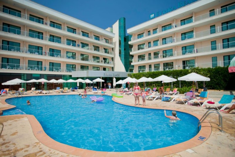 Dit Evrika Beach Club Hotel Napospart