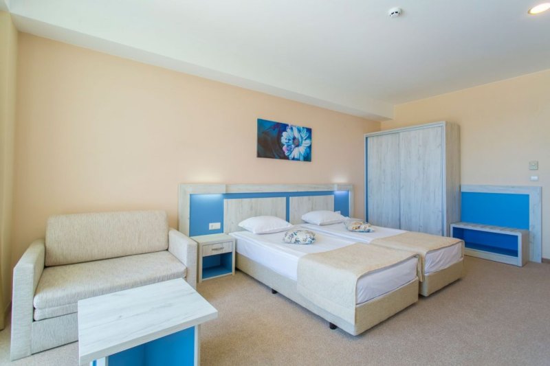 Dit Evrika Beach Club Hotel Napospart