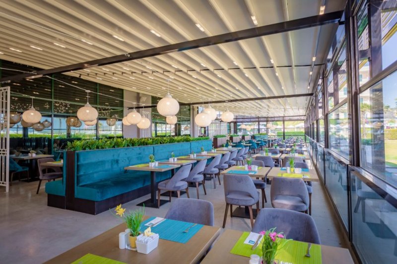 Dit Evrika Beach Club Hotel Napospart