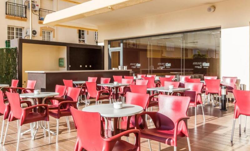 Costa Del Sol Torremolinos utazás Gran Hotel Cervantes By Bluesea