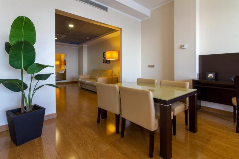 Costa Blanca utazás Gran Hotel Sol Y Mar