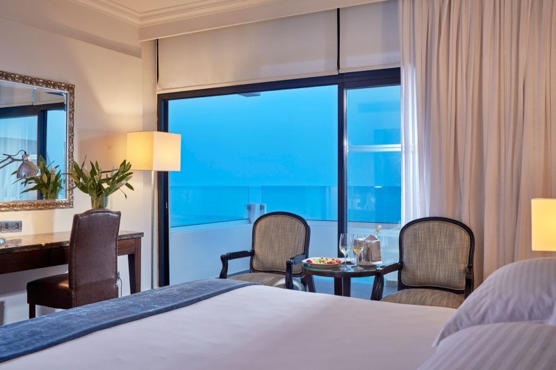 Dél-Ciprus utazás Grecian Bay Hotel