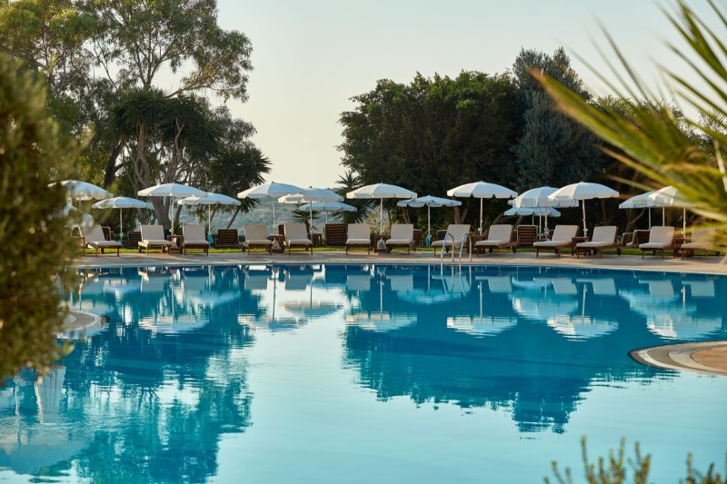 Dél-Ciprus utazás Grecian Park Hotel