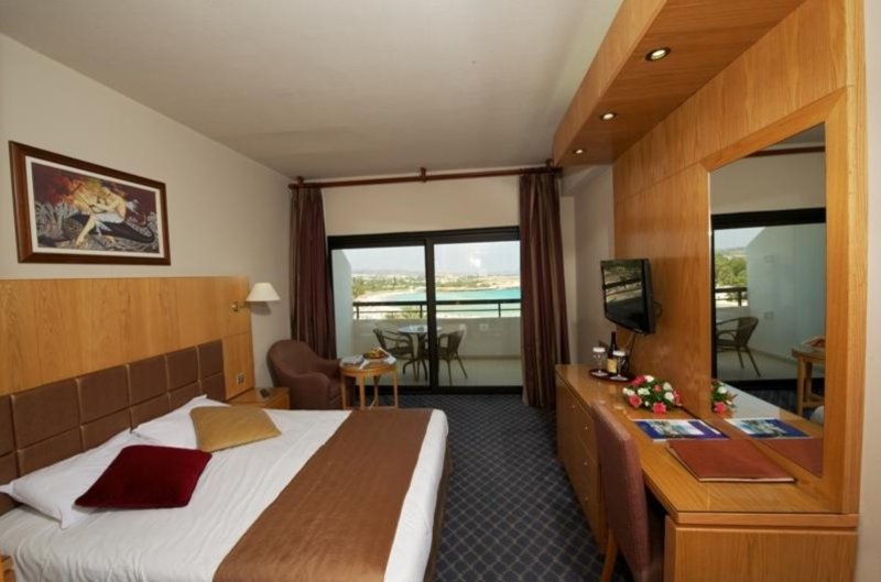 Dél-Ciprus Ayia Napa utazás Hotel Adams Beach