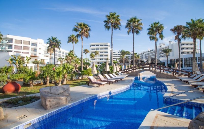 Dél-Ciprus Ayia Napa utazás Hotel Adams Beach