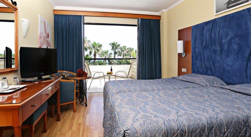 Dél-Ciprus Protaras utazás Hotel Anastasia Beach