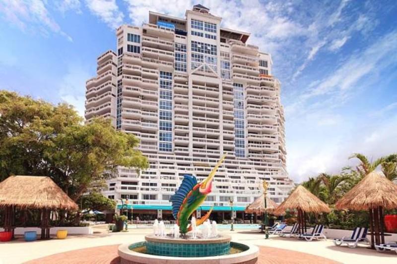 Hotel Andaman Beach Suites Phuket