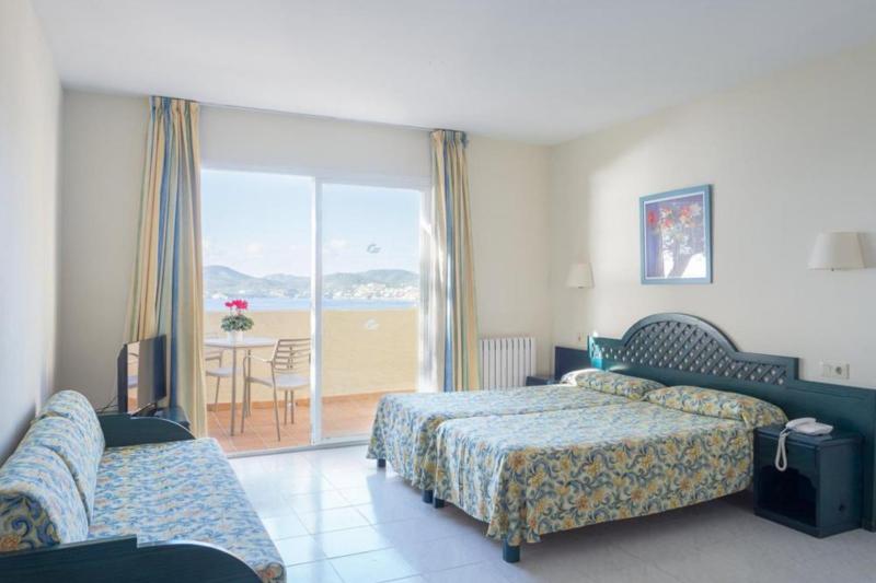 Mallorca Santa Ponsa utazás Hotel Club Santa Ponsa