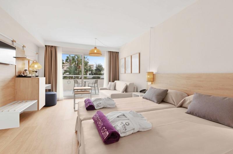 Mallorca utazás Hotel Fergus Club Palmanova Park