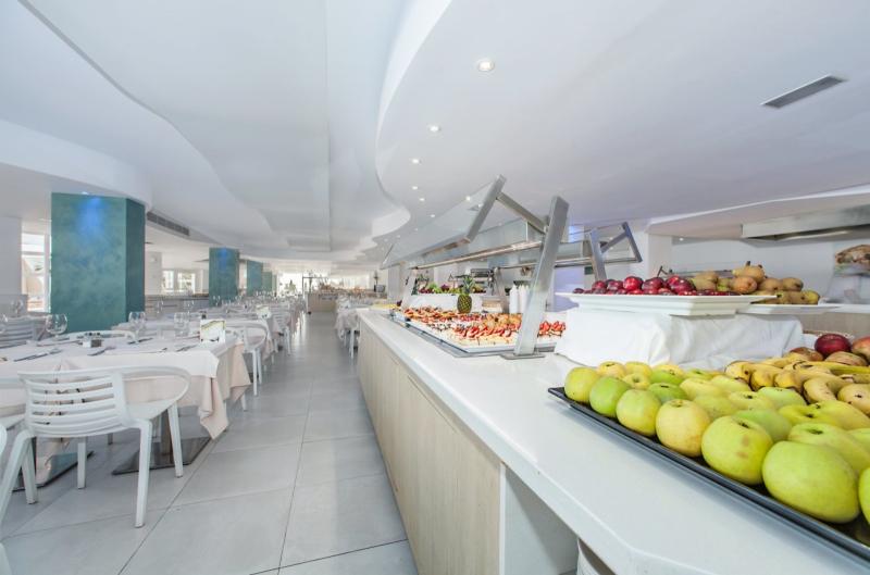 Mallorca Santa Ponsa utazás Hotel Fergus Stlye Cala Blanca Suites