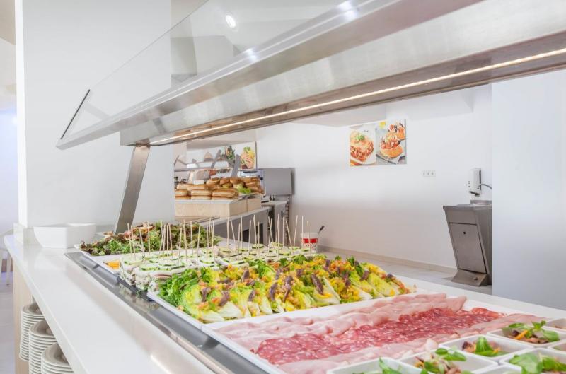 Mallorca Santa Ponsa utazás Hotel Fergus Stlye Cala Blanca Suites