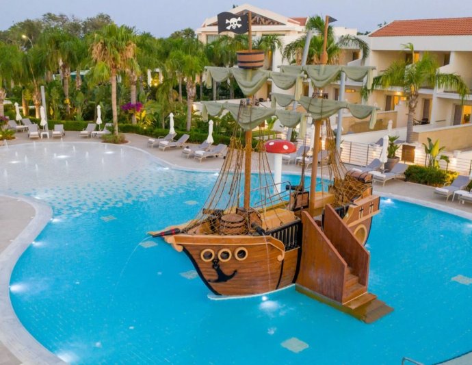 Dél-Ciprus utazás Hotel Olympic Lagoon Resort