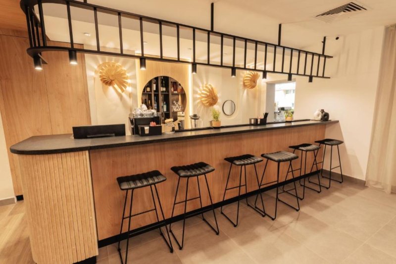 Napospart utazás Hotel Perla