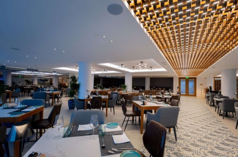 Hotel Radisson Beach Resort Dél-Ciprus