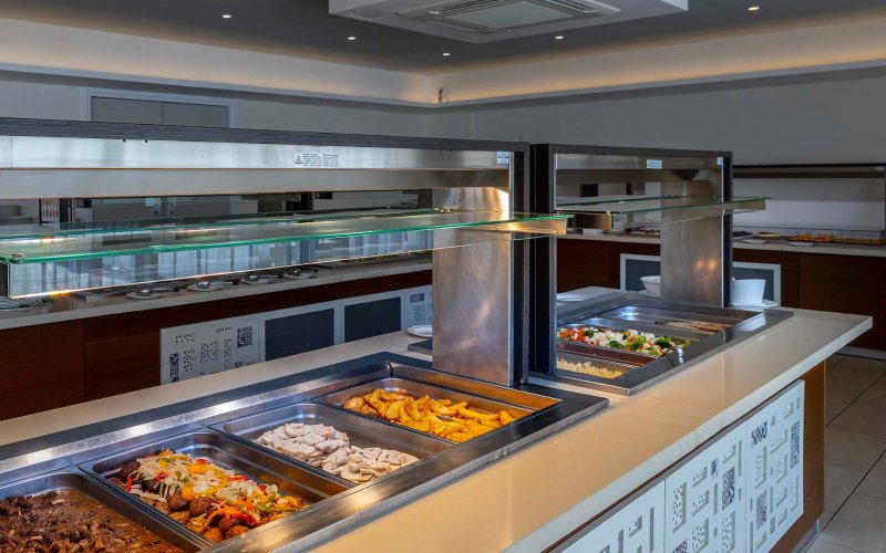 Dél-Ciprus utazás Hotel Tofinis