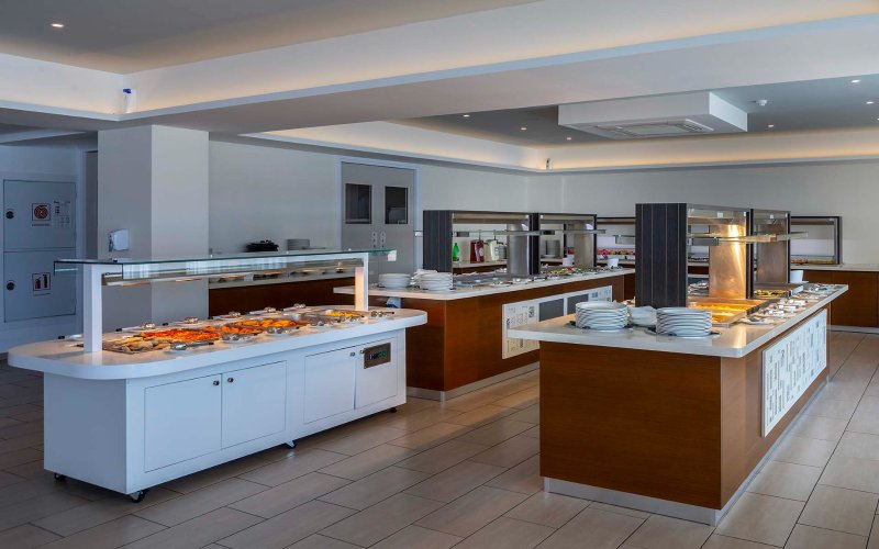 Dél-Ciprus utazás Hotel Tofinis