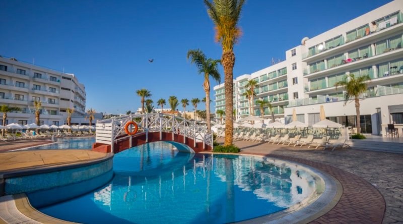 Dél-Ciprus utazás Hotel Tsokkos Beach
