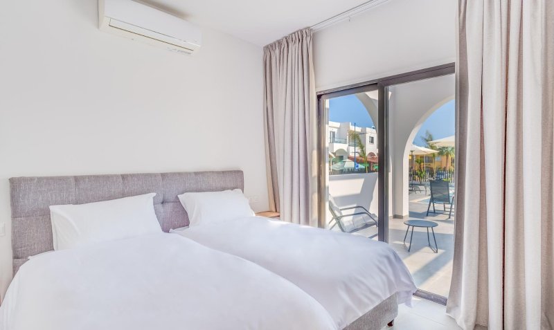 Dél-Ciprus utazás Hotel Zoi