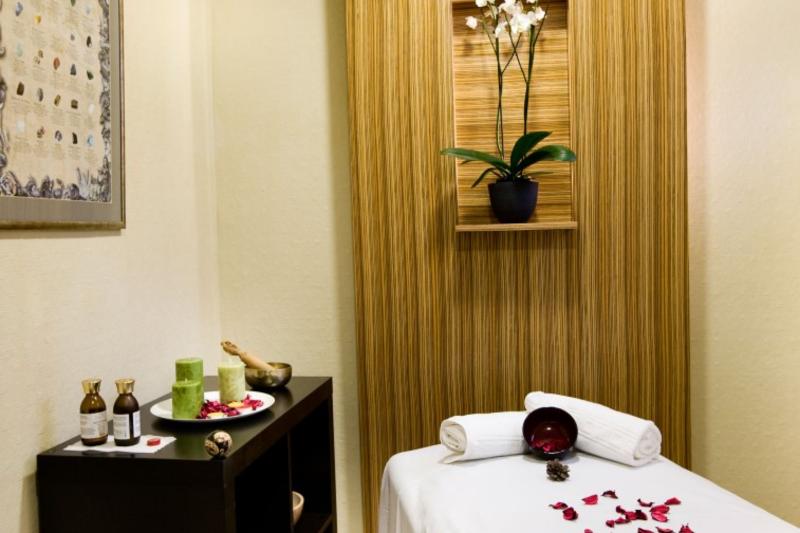 Costa Del Sol utazás Monarque Fuengirola Park Hotel