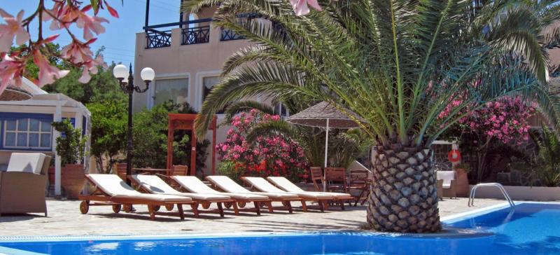 Szantorini utazás Paradise Resort Hotel