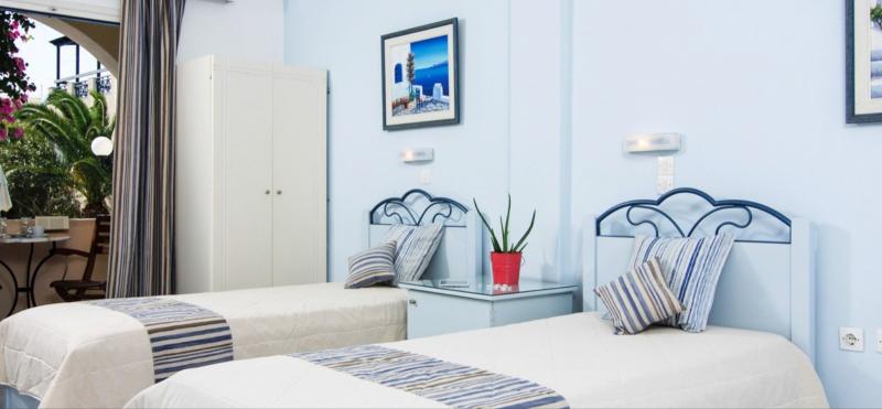 Szantorini utazás Paradise Resort Hotel