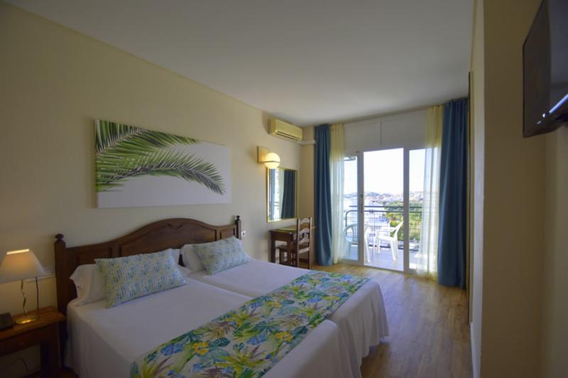 Costa Del Sol Benalmadena utazás San Fermín Hotel