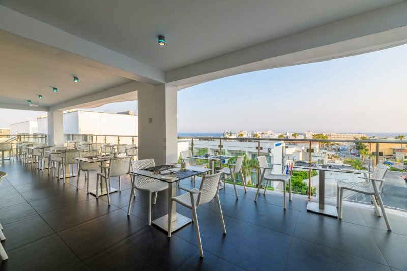 Tasia Maris Oasis Hotel Dél-Ciprus