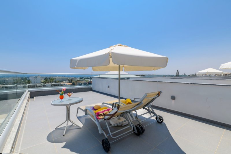 Dél-Ciprus utazás Tasia Maris Oasis Hotel